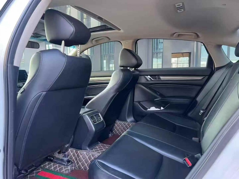 常州18年本田雅阁6