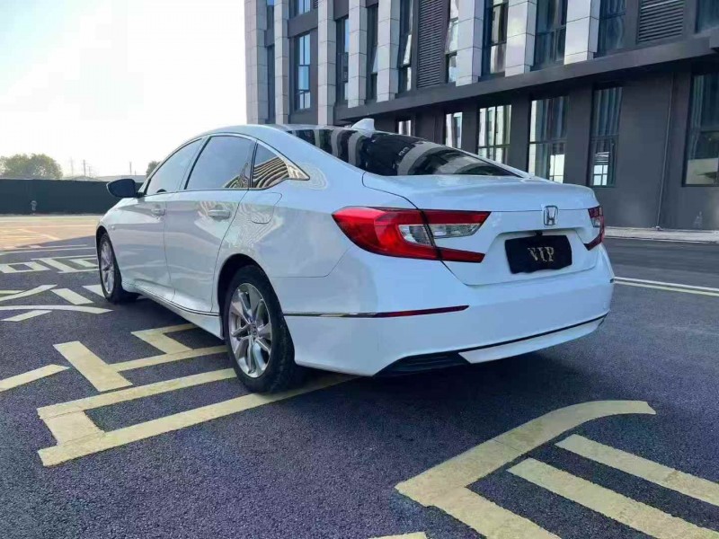 常州18年本田雅阁7