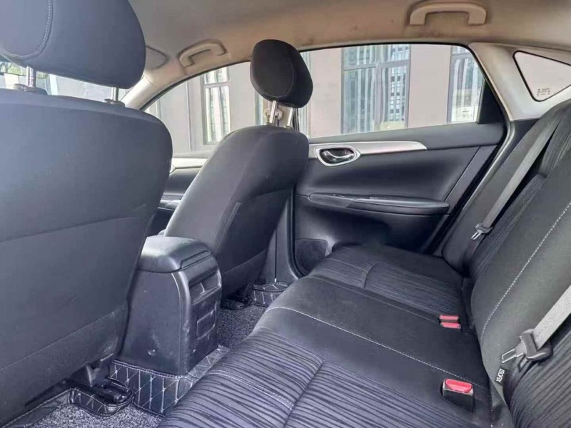 常州19年日产轩逸6