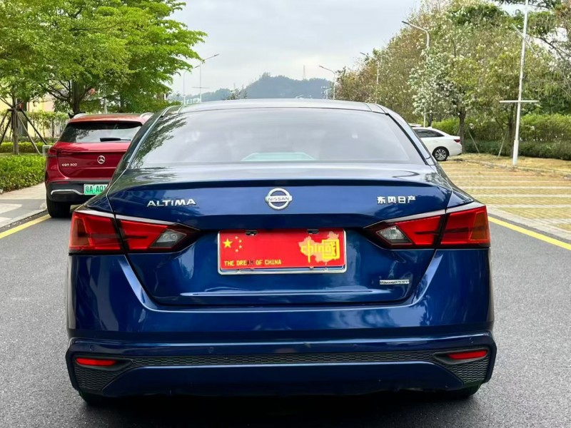 广州20年日产轩逸5