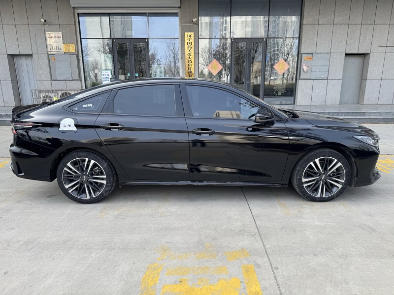 济宁24年奇瑞艾瑞泽8