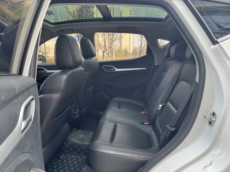 济宁22年名爵ZS6