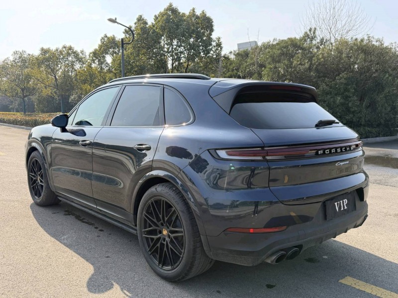 鹽城24年保時捷卡宴9