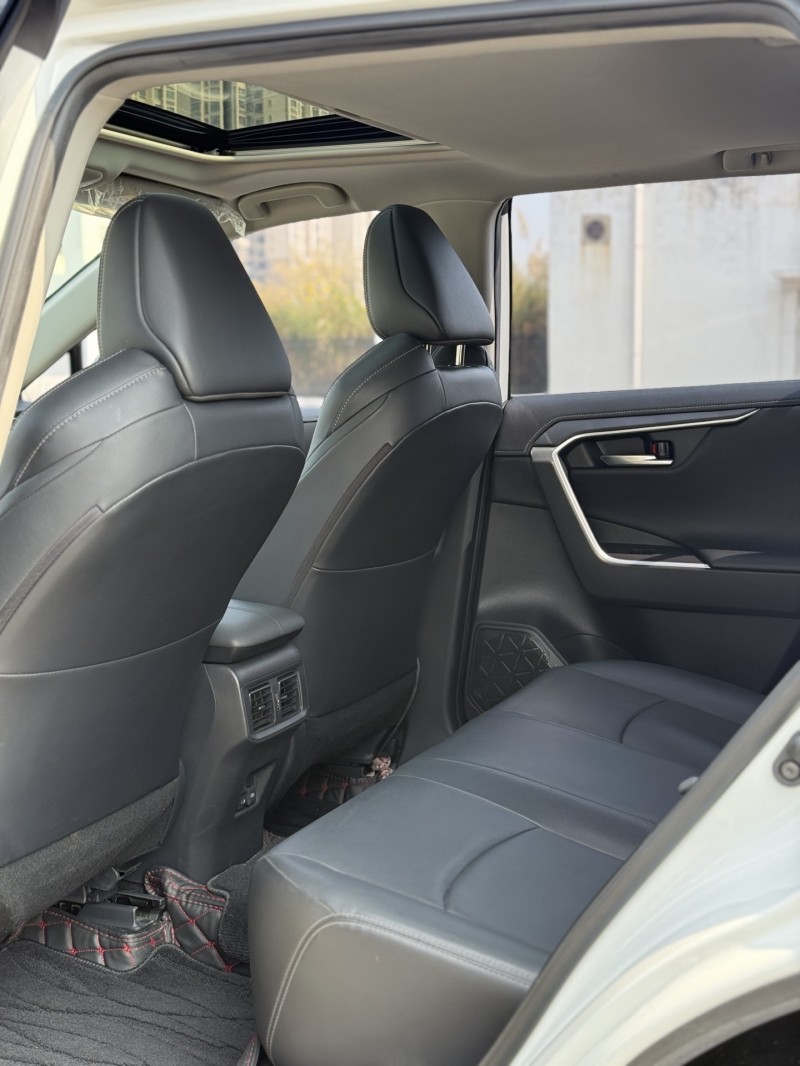 南寧23年豐田威蘭達4