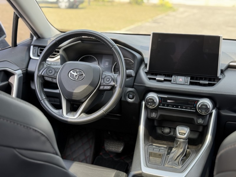 南寧23年豐田威蘭達8