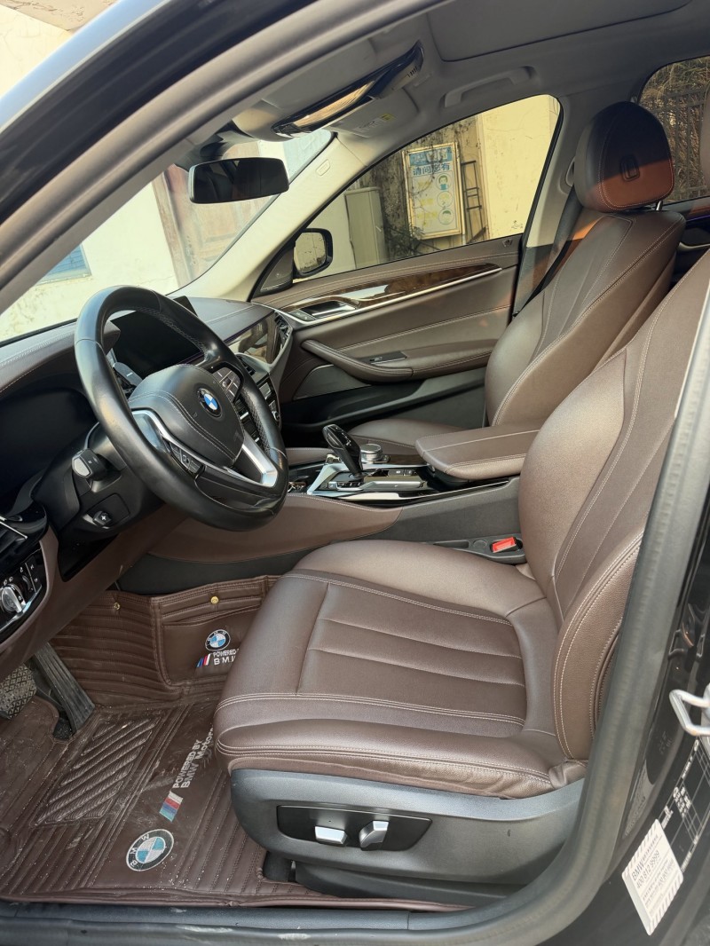 南宁19年宝马5系4