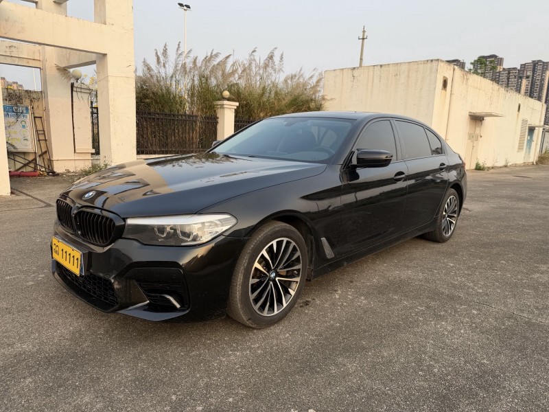 南宁19年宝马5系9