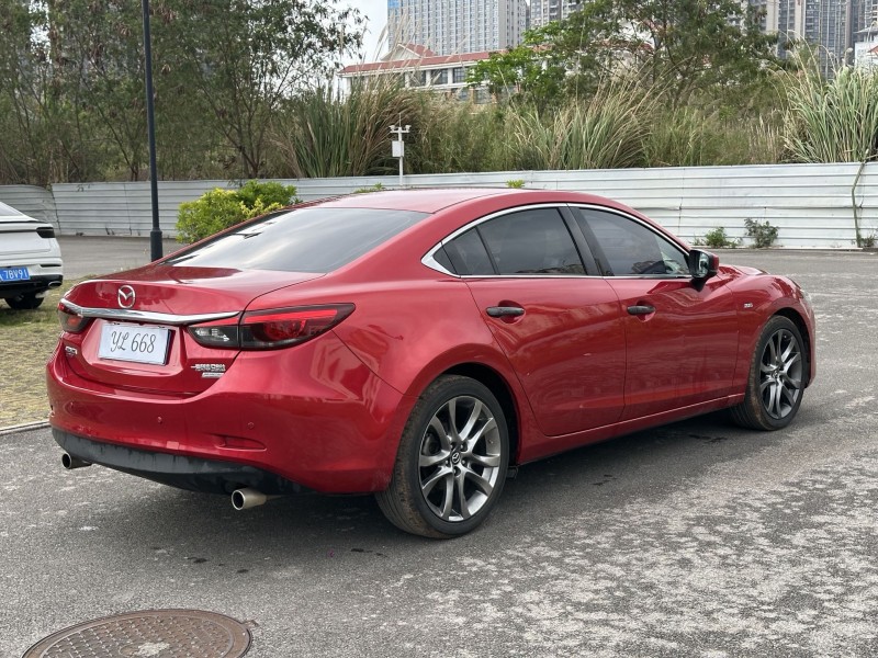 南寧18年馬自達阿特茲8