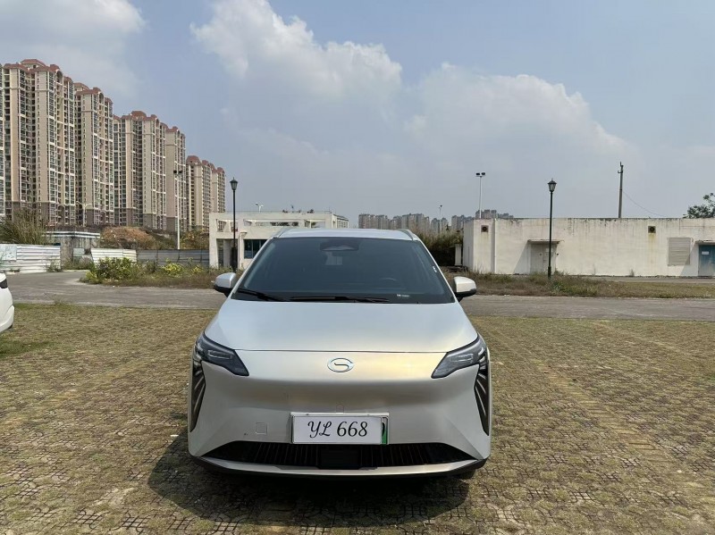 南寧25年傳祺埃安Y1