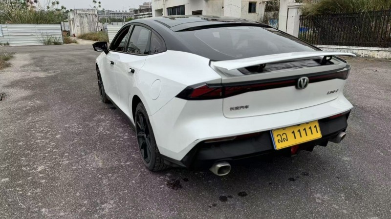 北海25年長安汽車UNI3