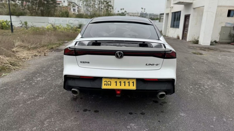 北海25年長安汽車UNI9