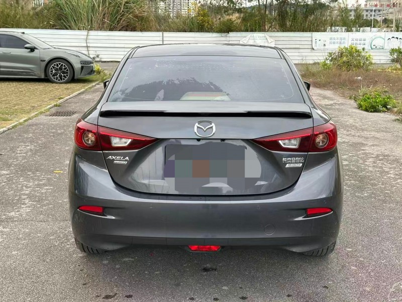 南寧19年馬自達昂克賽拉9