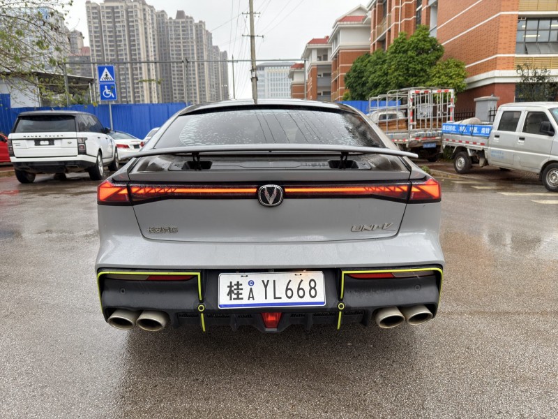 南宁22年日产轩逸9