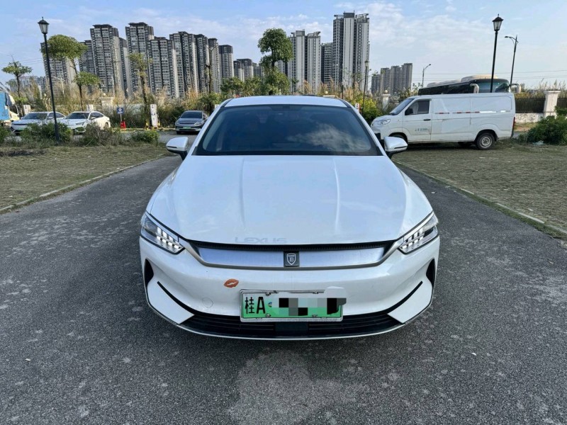 南寧22年比亞迪秦1