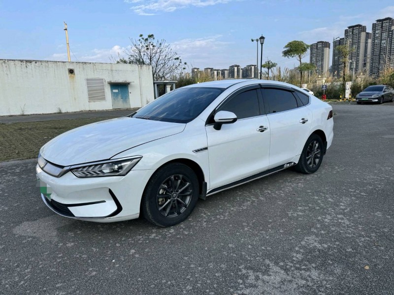 南寧22年比亞迪秦3