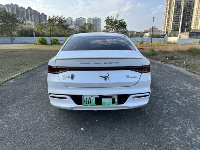 南寧22年比亞迪秦5