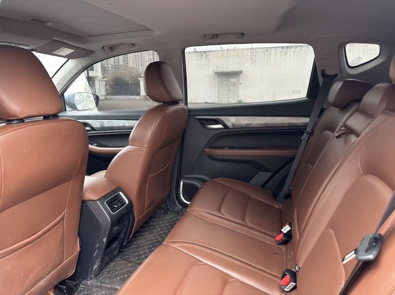 南寧23年吉利遠景6