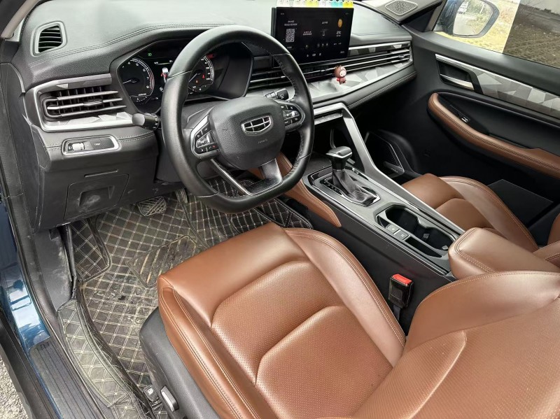 南寧23年吉利遠景7