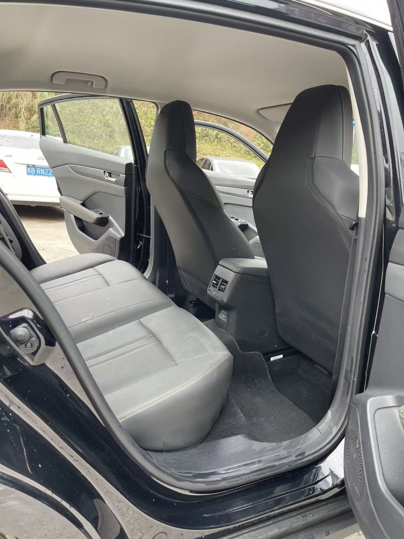 南宁26年东风奕炫8