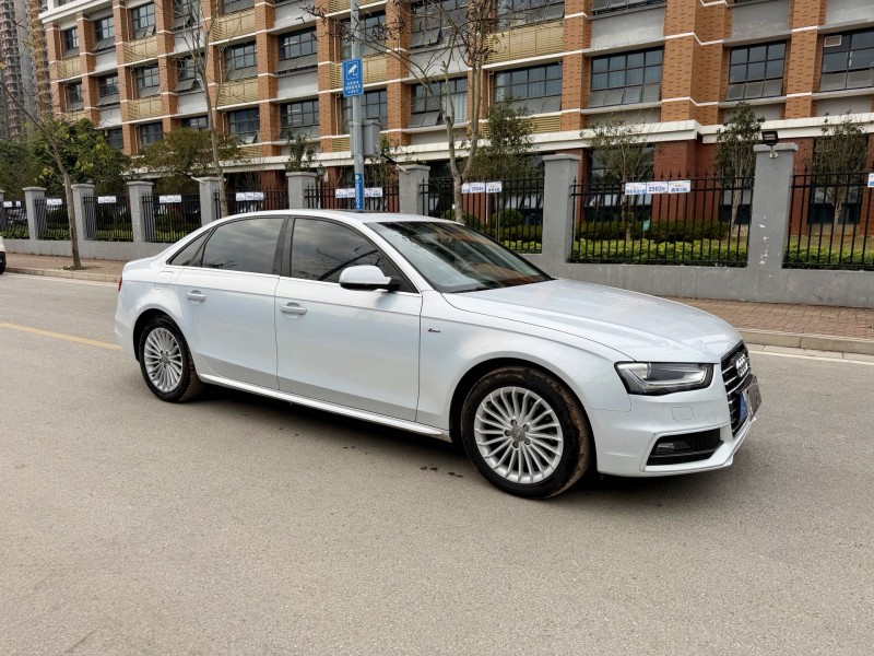 南宁16年奥迪A4L2