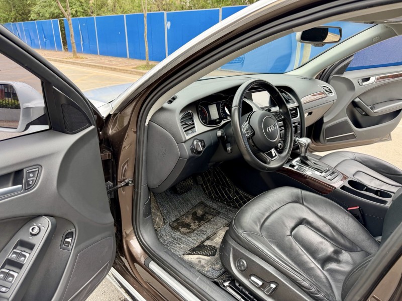 南宁16年奥迪A4L3