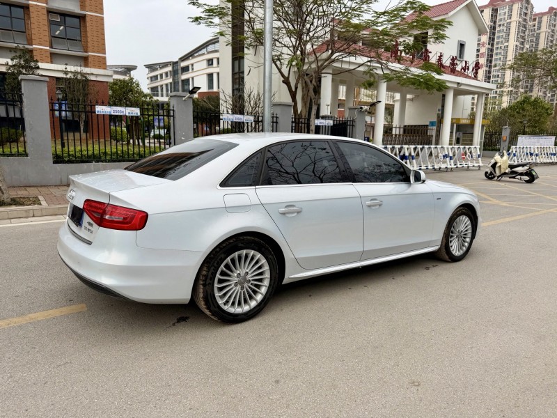 南宁16年奥迪A4L5