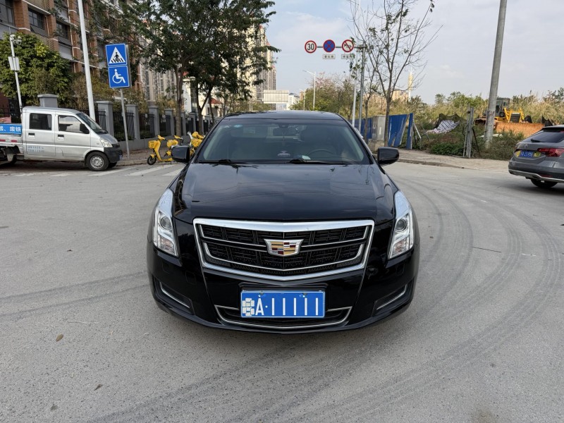 南寧17年凱迪拉克XTS1