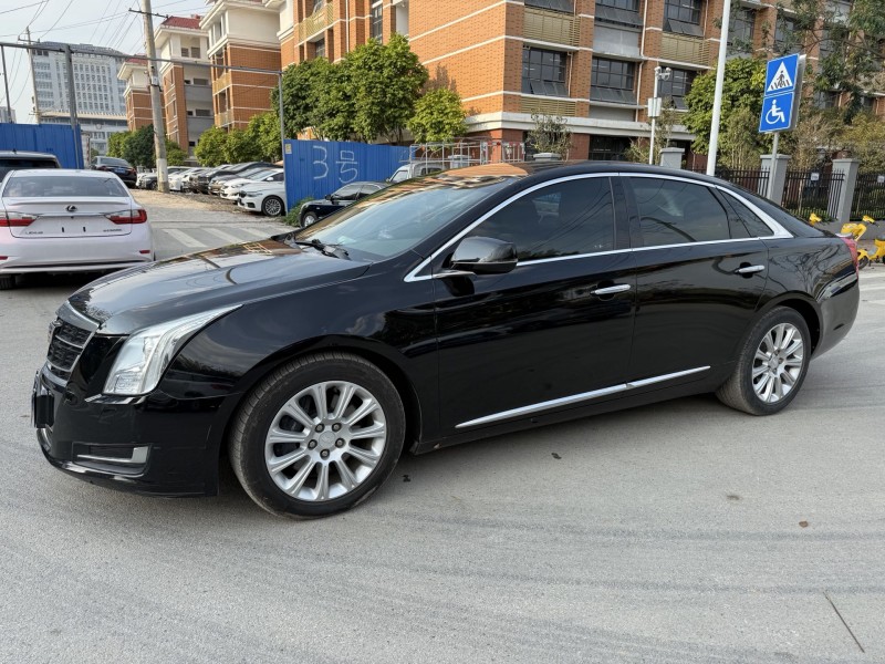 南寧17年凱迪拉克XTS2