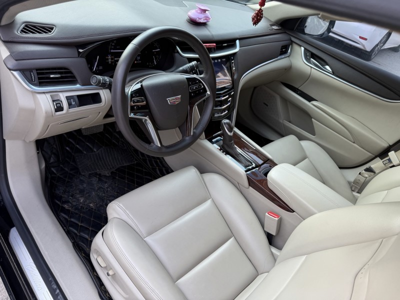 南寧17年凱迪拉克XTS3