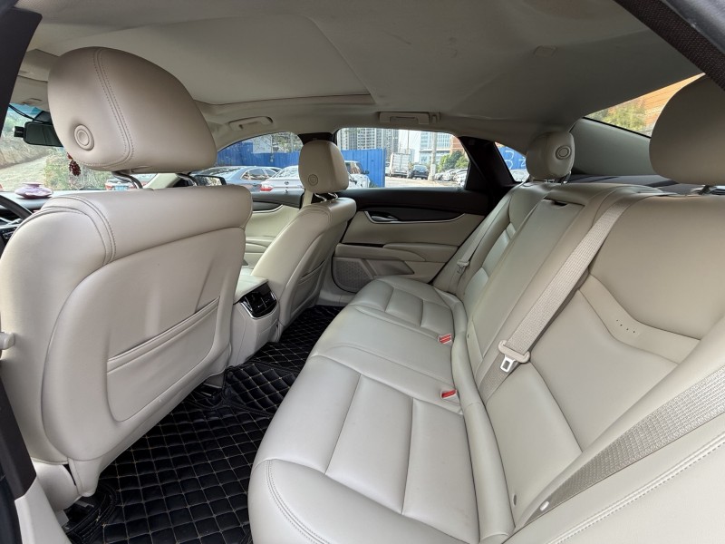 南寧17年凱迪拉克XTS8