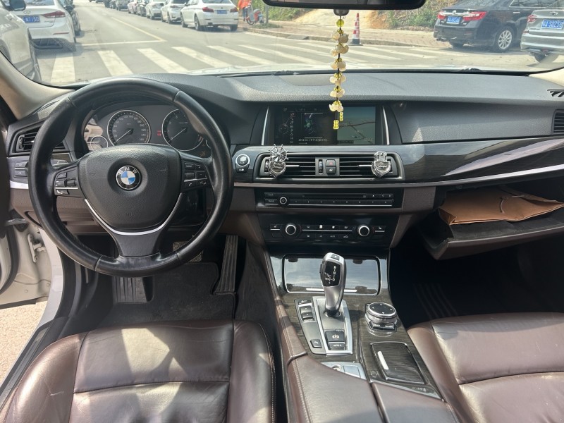 桂林14年宝马5系8