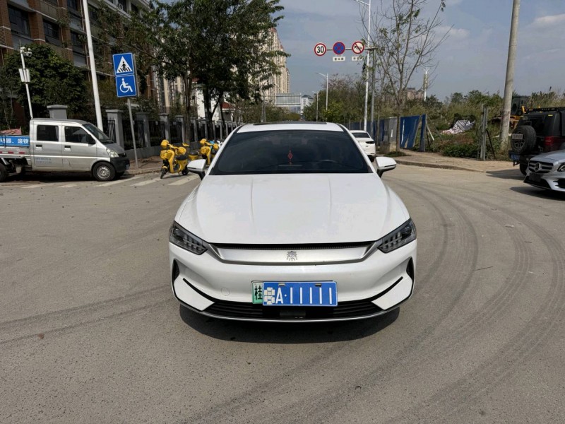 南宁22年比亚迪秦1