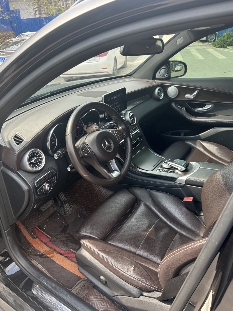 防城港17年奔驰GLC3