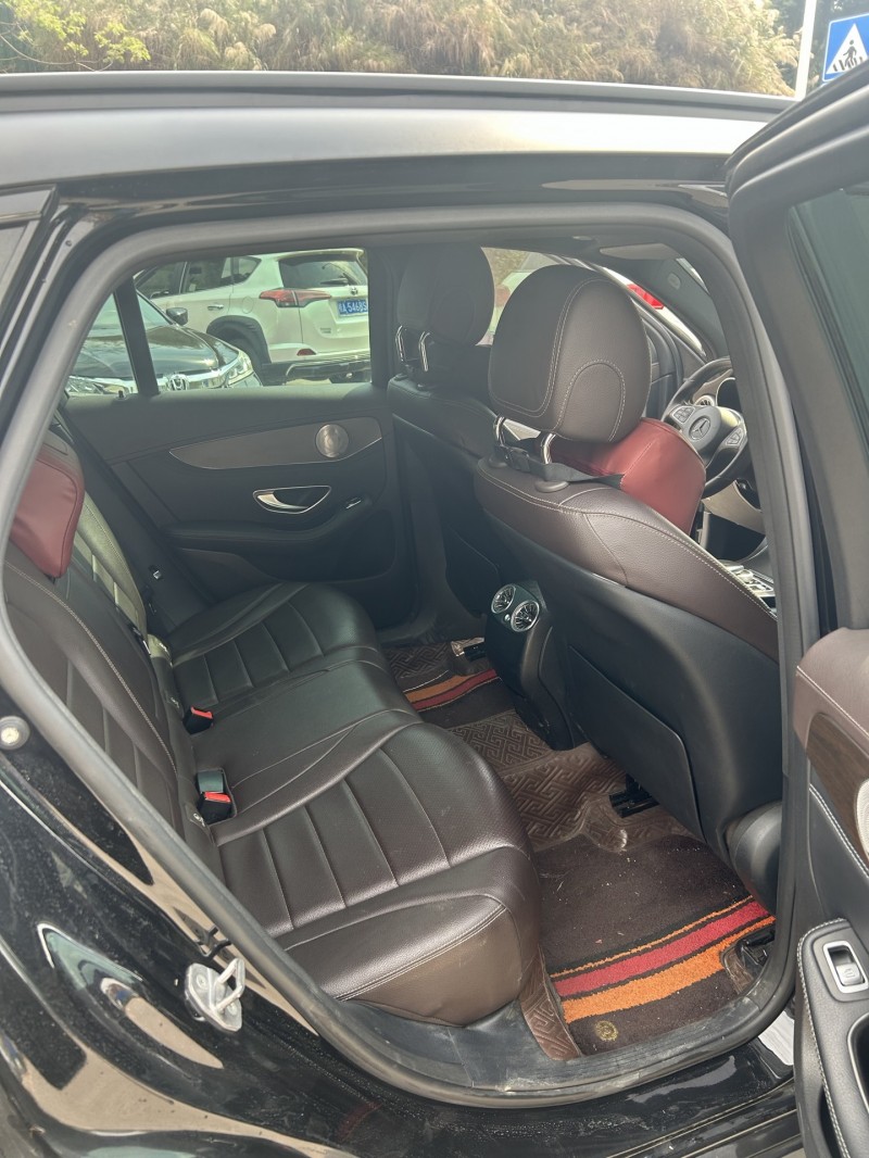 防城港17年奔驰GLC4