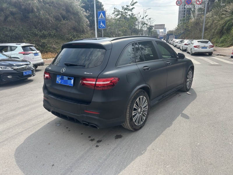 防城港17年奔驰GLC7