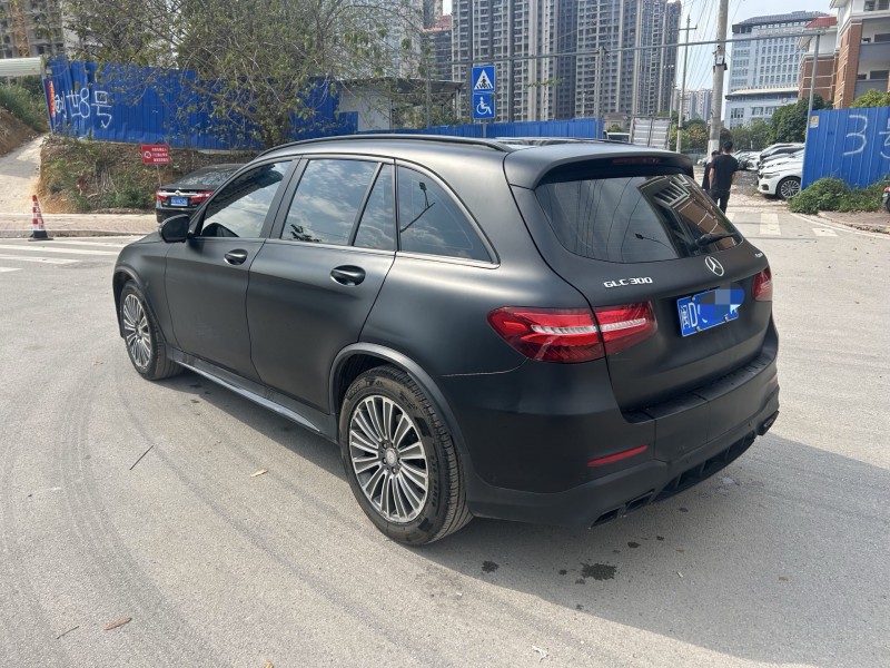 防城港17年奔驰GLC8