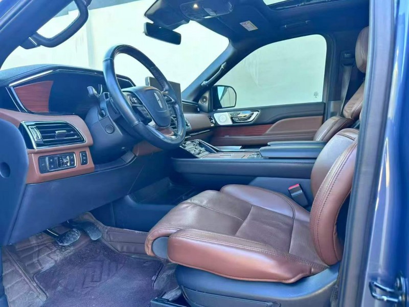 唐山24年林肯领航员7