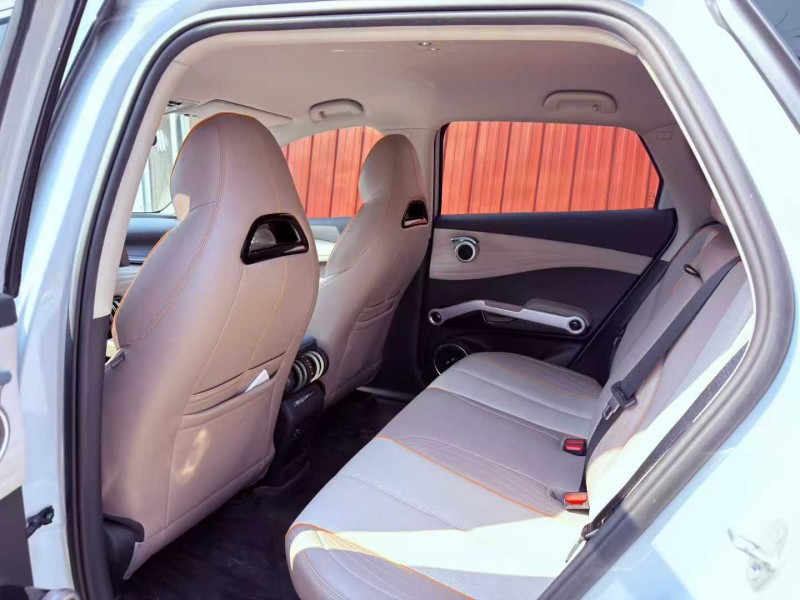 青岛24年比亚迪元3