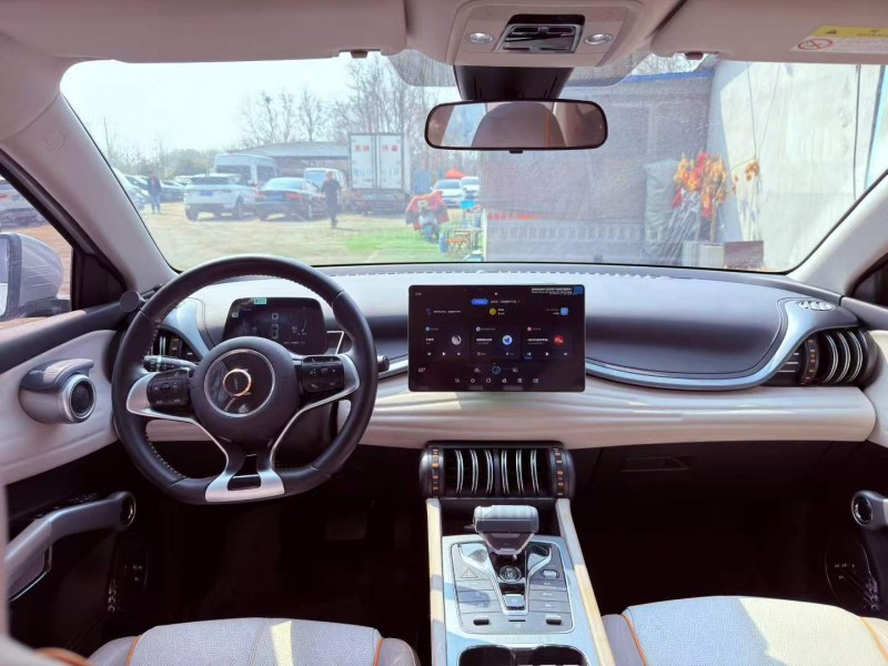 青岛24年比亚迪元6