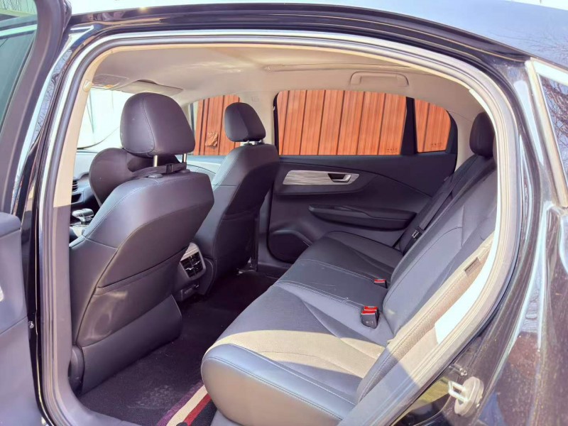 青岛24年红旗E-QM55