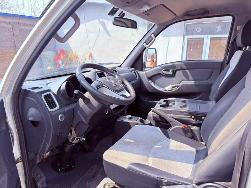 青岛25年东风凯普特3