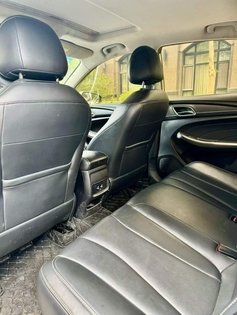 烟台20年荣威i57