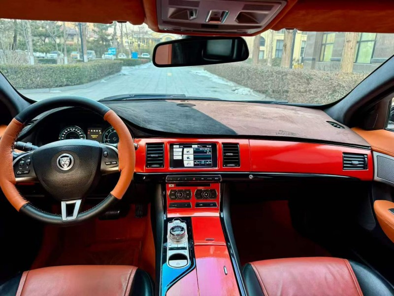 烟台13年捷豹XFL8