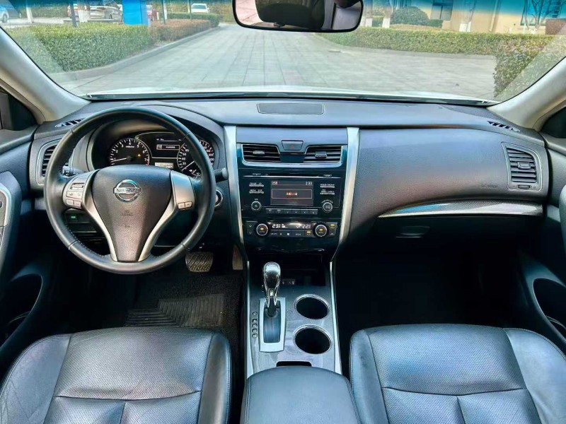 烟台14年日产天籁8