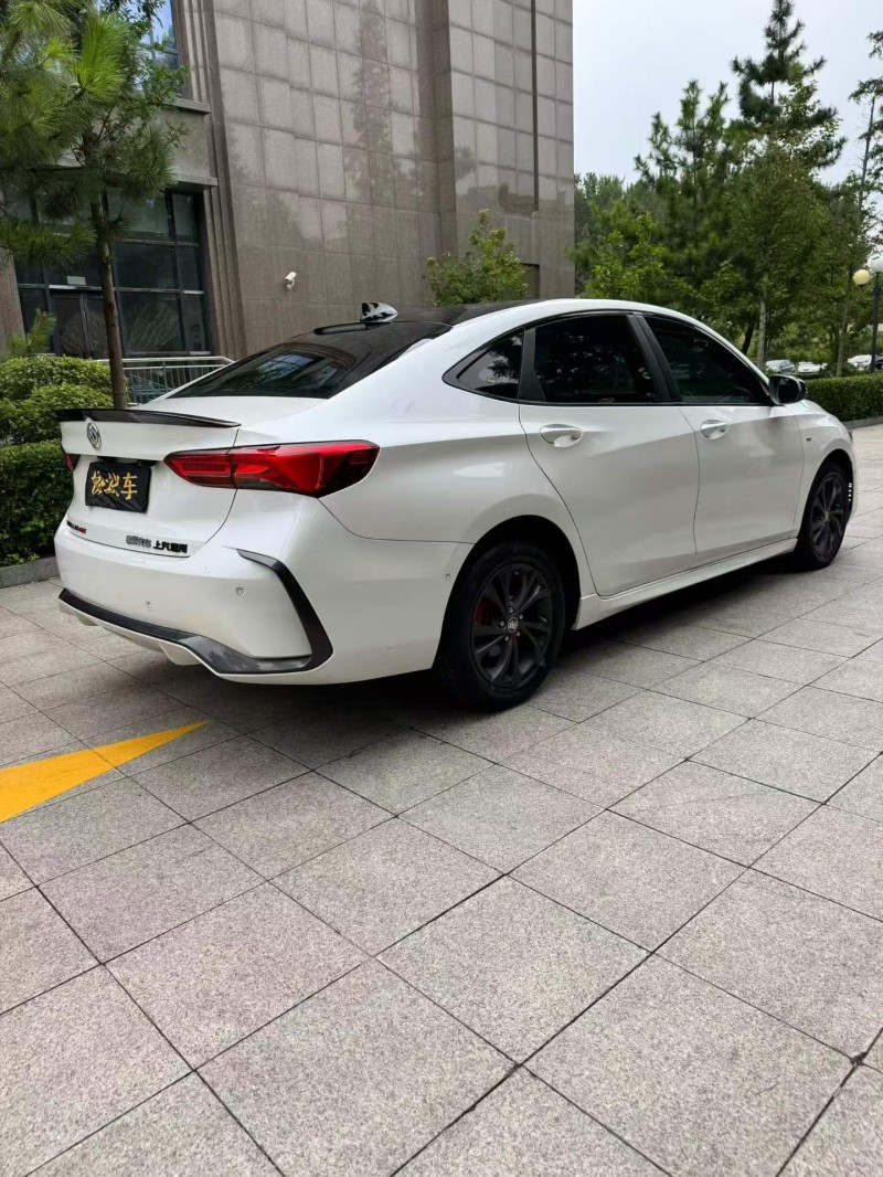 烟台22年别克威朗3