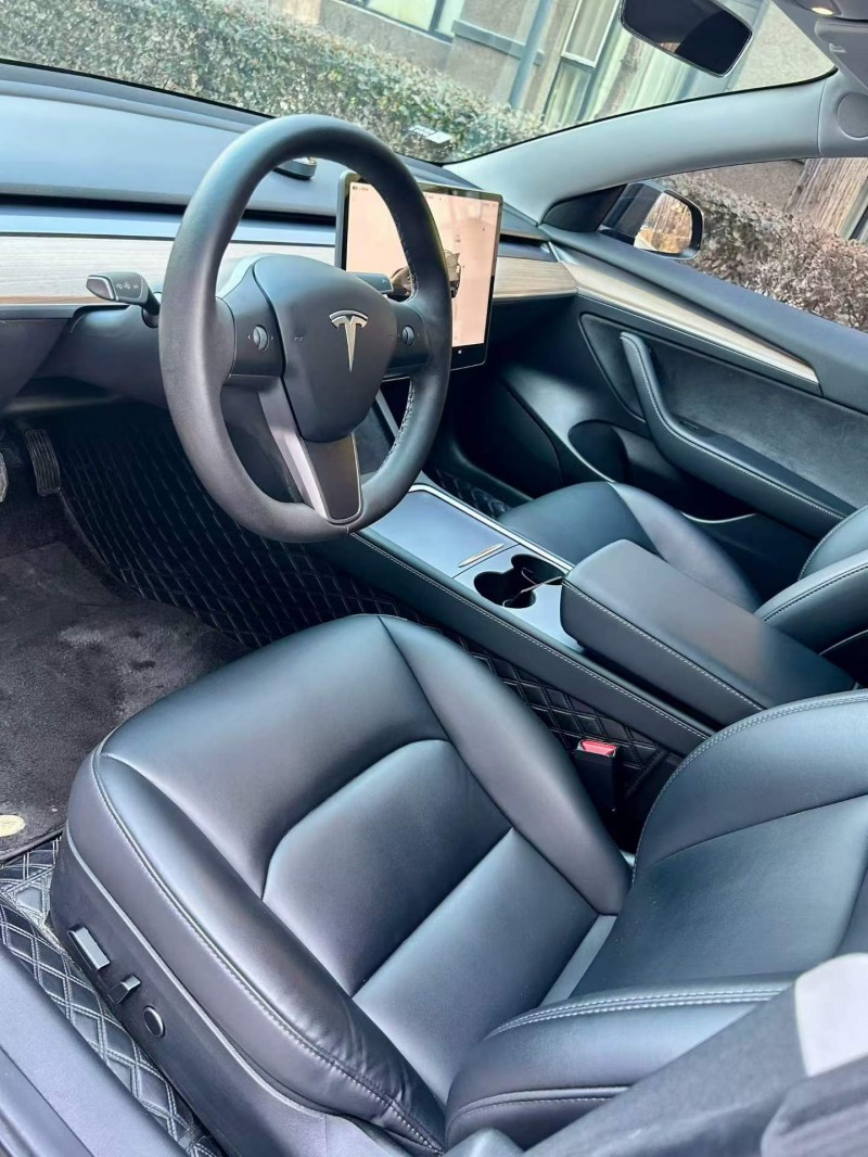 烟台23年特斯拉MODEL 36