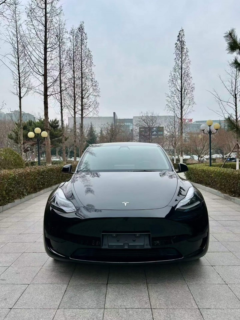 烟台23年特斯拉MODEL Y1