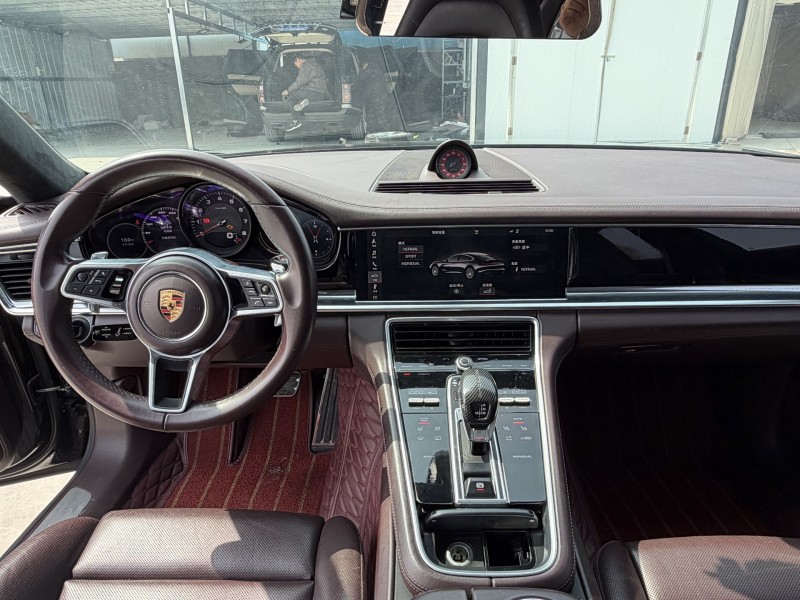 新鄉18年保時捷帕拉梅拉5