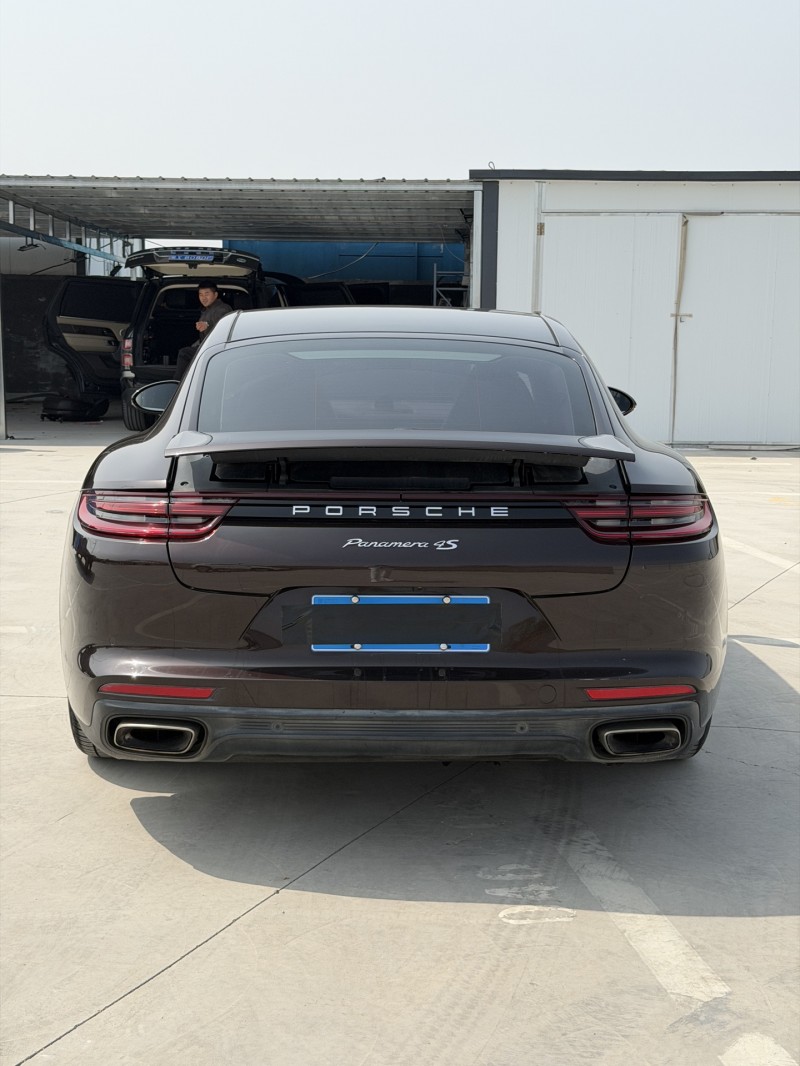 新鄉18年保時捷帕拉梅拉8