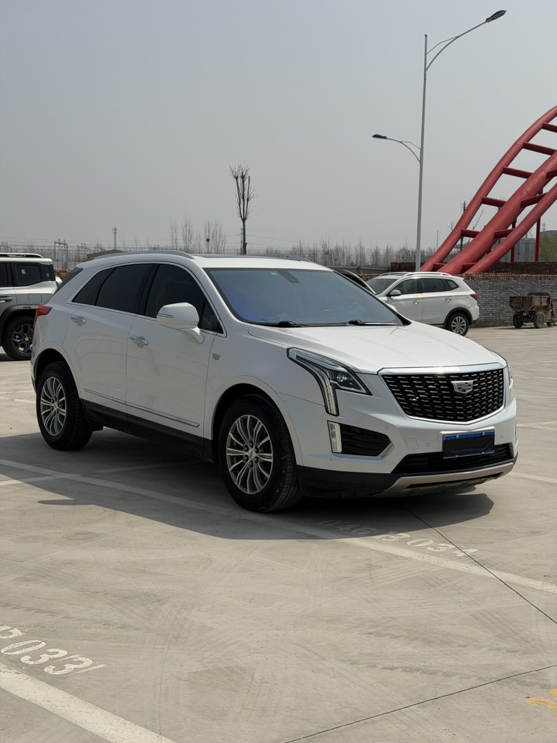 新鄉16年凱迪拉克XT53